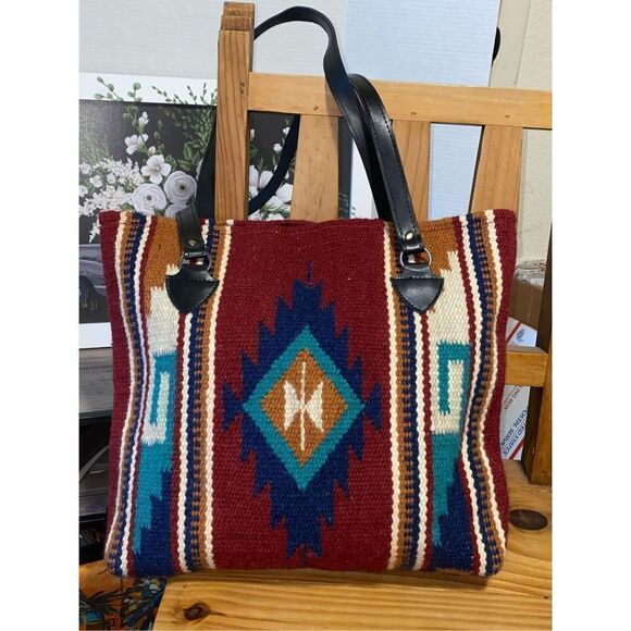 Maya Modern wool handwoven Purse - Picture 1 of 6